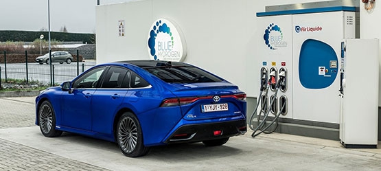 Toyota-Mirai-4-555-Praktisch-en-voordelig_2.jpg